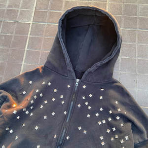 Sweat à capuche noir à fermeture éclair orné de strass, sweat à capuche clouté scintillant, streetwear tendance, nouveau sweat en coton chaud et élégant, pull unisexe de créateur - Product Image 3
