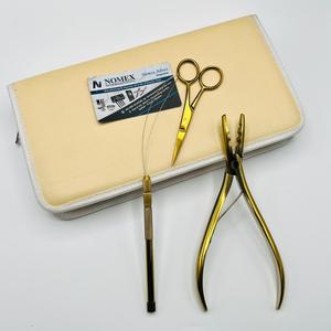 Kit d'outils pour extensions de cheveux en microperles plaquées or avec pinces à extensions, outil à boucle incurvée et ciseaux, logo personnalisé - Product Image 3