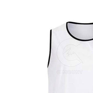 Chaussettes de football Premium respirantes, légères, durables, douces, à séchage rapide, confortables pour l'entraînement en extérieur et les entraînements d'équipe - Product Image 3