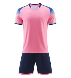 Vêtements de sport personnalisés en gros, fabriqués en usine, avec impression de logo, meilleur design, maillots de football pour hommes, shorts de football, uniformes de football - Product Image 3