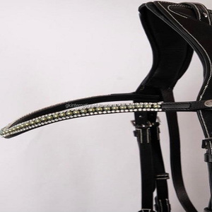 Bracelet de luxe en cuir noir avec perles vertes poussiéreux et cristaux blancs, accessoire de cheval avec boucles à boutons de pression, toutes les tailles disponibles, offre spéciale - Product Image 6