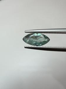 Alexandrite naturelle taille marquise, pierre précieuse non montée, 1,00 ct, 9,80x4,60 mm, vert turquoise, à facettes, à changement de couleur, pour collectionneur de pierres précieuses - Product Image 2