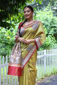 Sari de Seda Suave Especial para la Fiesta de Ganesh Chaturthi con Blusa a Juego, Personalizado por el Fabricante de Surat - Product Image 6