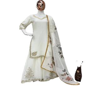 Traje Sharara de trabajo de secuencia bordada de piel sintética de seda Chinon de boda de último diseñador de FabZone - Product Image 1