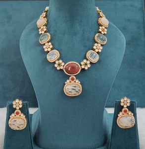 สร้อยคอฟิวชั่นคุณภาพพรีเมียมพร้อมต่างหูสวยงามสำหรับผู้หญิง เหมาะสำหรับงานปาร์ตี้ งานแต่งงาน และงานเฉลิมฉลองต่างๆ - Product Image 5