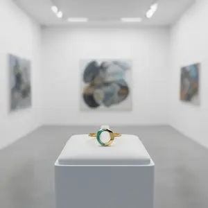 Bague minimaliste en or avec turquoise et émail noir, centre circulaire ouvert, bijou géométrique moderne et audacieux - Product Image 2