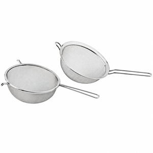 Passoire en acier inoxydable à mailles fines avec poignée pour usage en cuisine HELMET STRAINER - Product Image 1