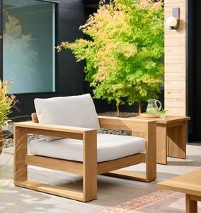 Chaise longue d'extérieur en teck massif résistant aux intempéries, finition naturelle, pour projets de villas de luxe et de patios. - Product Image 6