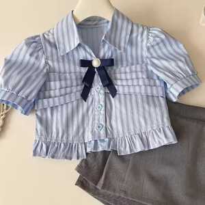 เสื้อเชิ้ตแขนพองลายทางสไตล์วินเทจสำหรับเด็กผู้หญิงพร้อมชุดกระโปรงจีบและโบว์ - Product Image 3