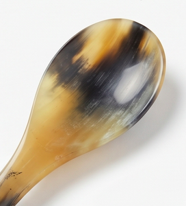 Juego de cuchara y tenedor de cuerno natural con mango largo y moderno, ecológico, ideal para viajes, bodas y hoteles. - Product Image 2
