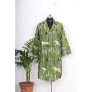 เสื้อเชิ้ตมิดิพิมพ์ลายดอกไม้ คอวี แขนสามส่วน ผ้าฝ้ายแท้ 100% พิมพ์ลายด้วยมือ สวมใส่สบายในฤดูร้อน เป็นมิตรต่อสิ่งแวดล้อม ระบายอากาศได้ดี สำหรับผู้หญิง - Product Image 1