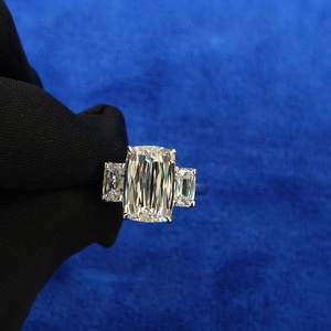 Anillo de compromiso y boda de 3 piedras con diamante cultivado en laboratorio de 6.50 CT, corte Ashoka, VVS, certificado IGI, chapado en oro de 14 quilates y plata, engaste de garras. - Product Image 2