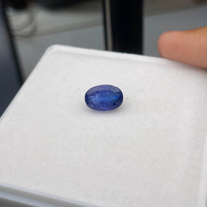 แทนซาไนต์ธรรมชาติ 3.85 กะรัต รูปทรงวงรี คุณภาพระดับ AAA พร้อมความเงางามระดับ AAA และสีสวยงาม เหมาะสำหรับการทำเครื่องประดับทุกชนิด ในราคาประหยัด - Product Image 2