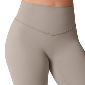 Legging style streetwear pour femmes, respirant, 100% coton, fabriqué avec des tissus extensibles pour femmes - Product Image 4