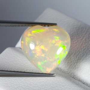 Ópalo natural en forma de corazón 3D multicolor, piedra preciosa suelta, ópalo de fuego para la fabricación de joyas, proveedor mayorista - Product Image 2