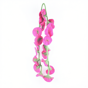 Guirnalda de Fieltro Rosa con Diseño de Vid, Decoración Navideña Colgante - Product Image 2