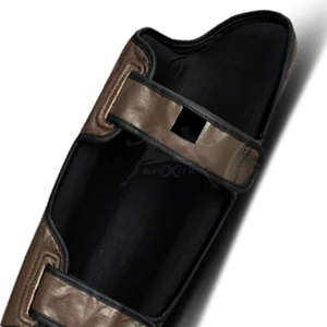 Protège-tibias de style nouveau avec intérieur confortable et coque extérieure robuste pour l'entraînement physique - Product Image 6