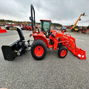 Tractor Kubota con quitanieves, paquete de tractor para todas las estaciones, para quitar nieve, paisajismo y mantenimiento de propiedades - Product Image 4