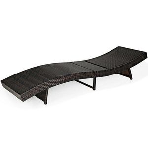 Tumbona Plegable de 5 Niveles Ajustables para Patio con Cojín Cómodo para Tomar el Sol al Aire Libre - Product Image 3
