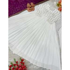 ชุดราตรี anarkali ที่มีสไตล์พร้อมด้วย dupatta และ pent ที่สวยงามสำหรับงานปาร์ตี้ - Product Image 4