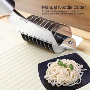 spaghetti cutter lasagna cutter pasta dough scraper <b>bench</b> scraper dough cutter <b>tool</b> pasta mixing <b>tools</b> pasta bowl - Product Image 3