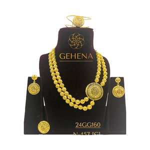 Conjunto de collar de Gargantilla Sexy corto elegante chapado en oro de 24 quilates de diseñador para mujer con pendientes anillo de compromiso de moda clásico para boda - Product Image 1