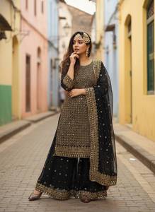 Conjunto de Kurti y Palazzo de Georgette Negro y Dorado para Mujer con Bordado de Lentejuelas y Zari, Dupatta Completamente Cosida, Traje Étnico de Tres Piezas para Fiesta - Product Image 3