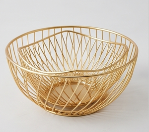 Cesta de Almacenamiento de Alambre Dorado Moderna de Alta Calidad para Decoración del Hogar y Organización, un Elegante Adorno para el Hogar - Product Image 4