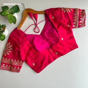 Vêtements occasionnels en soie avec broderie Gota Kutchhi originale faite à la main et collection de blouses à manches courtes, achat en ligne, mode féminine Inde - Product Image 2