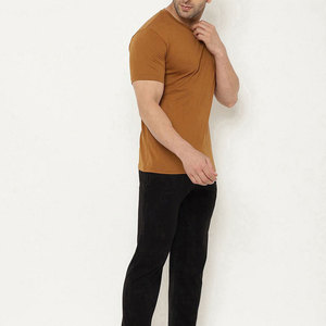 Camiseta de Algodón Personalizada para Hombre, Estilo Urbano, Color Marrón Mostaza, Fabricante OEM, Fábrica de Sialkot, Ropa Casual Lisa de Calidad - Product Image 6