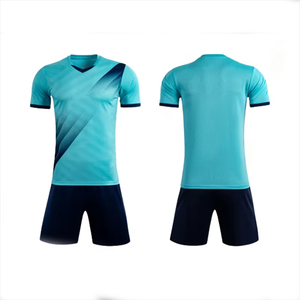 Conjunto de Uniforme de Fútbol Sublimado con Diseño Personalizado, Uniforme de Fútbol al por Mayor para Equipos, Uniforme de Fútbol con Logotipo Personalizado B2B, Resistente a la Decoloración - Product Image 1