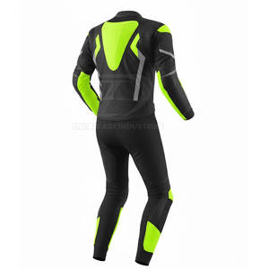 ชุดป้องกันสำหรับขับขี่มอเตอร์ไซค์ผู้ชาย น้ำหนักเบา ทนทาน ออกแบบเพื่อความปลอดภัยในการขับขี่ ชุดมอเตอร์ไซค์ทันสมัย - Product Image 2