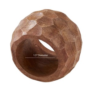 Lot d'anneaux de serviette en bois foncé faits à la main, design à facettes, réutilisables, décoration de table rustique pour mariages, dîners, événements et maison - Product Image 5