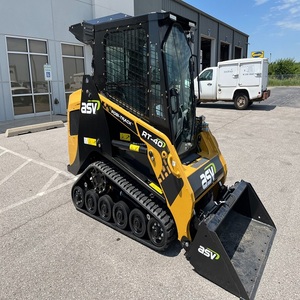 Cargadora compacta sobre orugas ASV RT40 de calidad premium que ofrece una eficiencia y durabilidad inigualables, diseñada para entornos de trabajo exigentes. - Product Image 4
