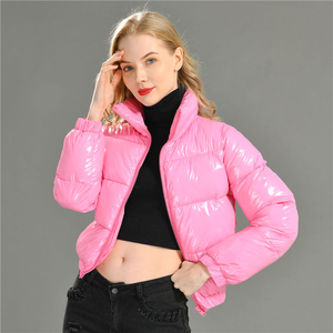 Blousons courts matelassés Wintu pour femmes, à capuche, décontractés, avec sequins et dentelle, imperméables, en polyester écologique, personnalisables avec logo privé - Product Image 2