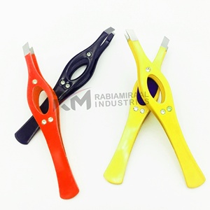 Pinza para cejas RMI de 3 colores diferentes con punta plateada, diseño personalizado, pinza de punta angular. - Product Image 3