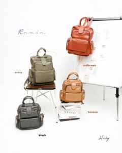 ใหม่ผู้หญิงสไตล์เรโทรเรียบง่ายกระเป๋าเป้สะพายหลังหนังนุ่มลำลองความจุขนาดใหญ่หลายช่องกระเป๋าสะพายไหล่คู่ - Product Image 1