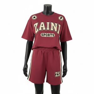 Conjunto de Camiseta y Pantalones Cortos para Mujer de Alta Calidad, Tela Suave de Algodón y Poliéster, 220 GSM, Color Granate, Logotipo Personalizado con Apliques - Product Image 1