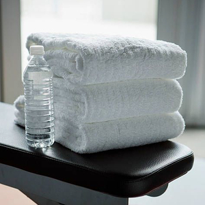 High Quality Breathable Gym Towel for Men with Custom Embroidered Logo Quick-Dry Eco-Friendly Anti-Wrinkle Washable Grey Cotton - Product Image 4