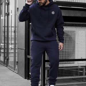 Survêtement d'hiver pour homme au design moderne, grande taille, à capuche, en tissu extensible respirant, idéal pour l'entraînement et le jogging – En promotion - Product Image 2