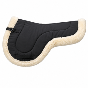 Tapis de selle western en peau de mouton noir avec rembourrage en mousse et bordure en fourrure, couleur et taille personnalisables pour le dressage - Product Image 1