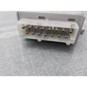 ECU และโมดูลคอมพิวเตอร์มือสองสำหรับรถยนต์ซีรีส์ 7 รุ่น 6921404 - Product Image 4