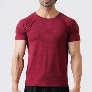 T-shirt de sport léger à sublimation, coupe ajustée, imprimé camouflage, séchage rapide, idéal pour l'entraînement en salle de sport – Nouvelle collection très prisée - Product Image 1