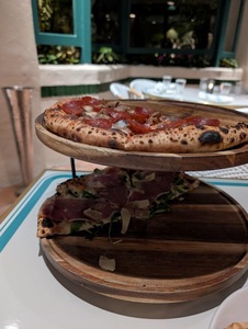 Planche à pizza en bois, plateau de présentation classique pour pizzerias, restaurants, cafés, hôtels, traiteurs, événements, table à manger - Product Image 6