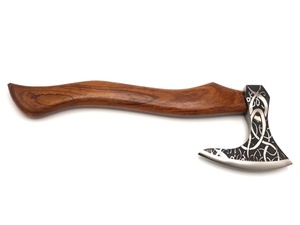Hacha Vikinga Artesanal con Acabado Escarchado, Hacha de Camping de Acero con Alto Contenido de Carbono Grabada, Tomahawk Personalizado con Funda de Cuero - Product Image 2