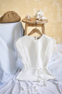Top Peplum de Mujer con Mangas con Volantes y Cinturón Hecho a Mano SOLI Antiarrugas, Manga Regular con Efecto Apilado, Cuello Redondo - Product Image 6