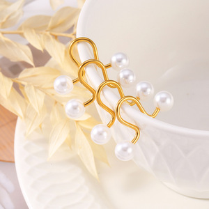 Boucles d'oreilles clips en perles en gros, non percées, en acier inoxydable, avec emballage personnalisé - Product Image 1