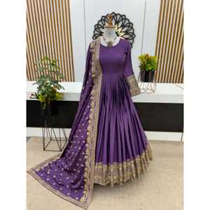 Robe de soirée XL de créateur, entièrement brodée, avec des sequins, tenue de soirée, robe avec pantalon et dupatta - Product Image 2