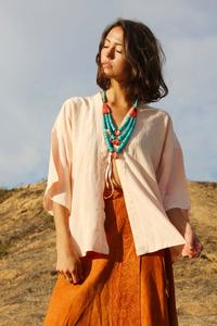 Blusa Moderna 2026 con Bordado Geométrico a Mano, Color Rosa Pétalo, Algodón Japonés Ecológico, Estilo Casual de Verano, Corte en A, con Lazo Delantero - Product Image 3