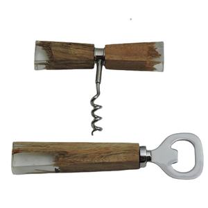 Mango de madera y resina y acero inoxidable con abrebotellas de precio barato y tornillo de corcho Abridor de botellas multiusos de moda - Product Image 1